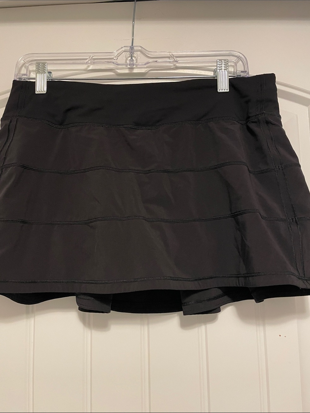 Lululemon Black Speed Up Skort Size 8.